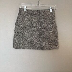 H&M WOMEN’S MINI SKIRT, NWT, SIZE-2, BLACK/GREY, ZIPPER/BUTTON IN BACK